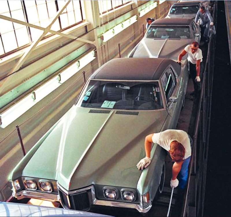 1970 Pontiac Grand Prix Assembly Line 1